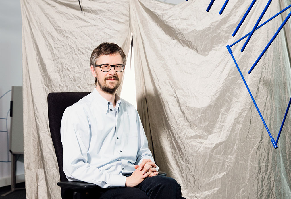 Prof. Matthias Hollick im Rat der Cyberweisen zu robusten Infrastrukturen