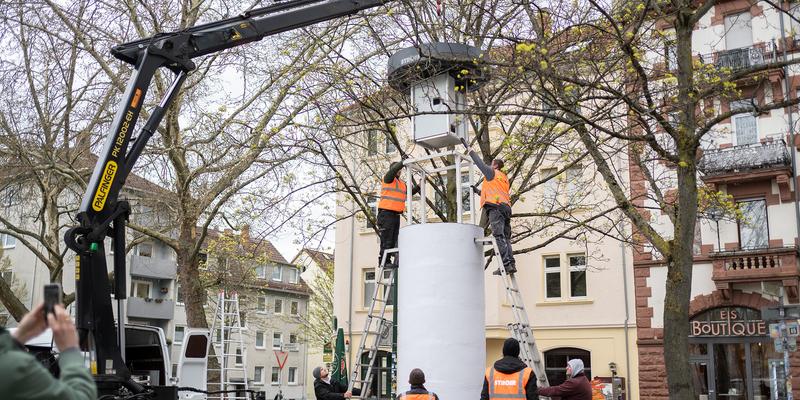 Aufbau der Litfaßsäule 4.0